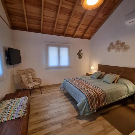 Vaqueros Villa